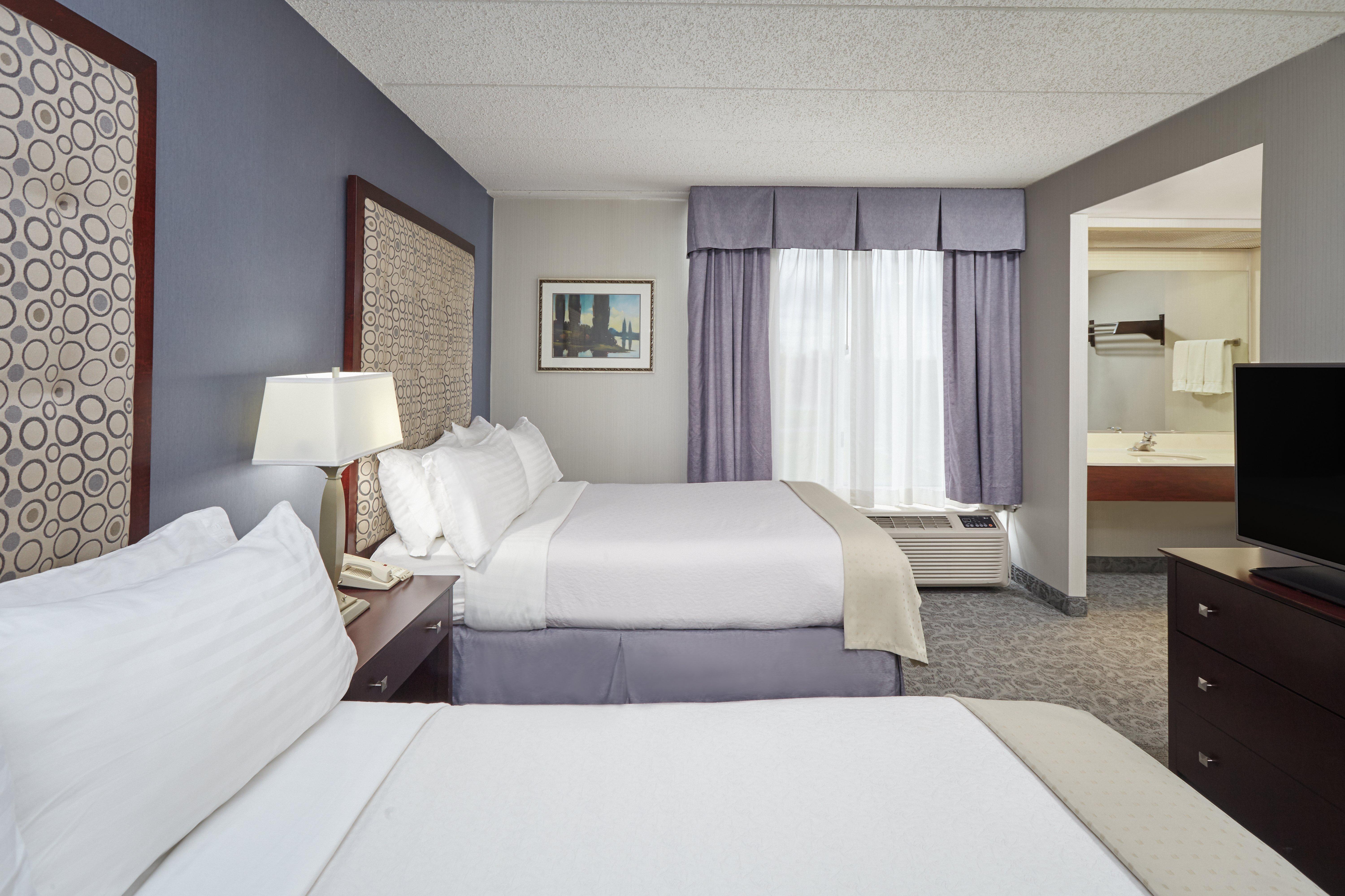 Holiday Inn & Suites Chicago-Carol Stream Wheaton By Ihg Exterior foto